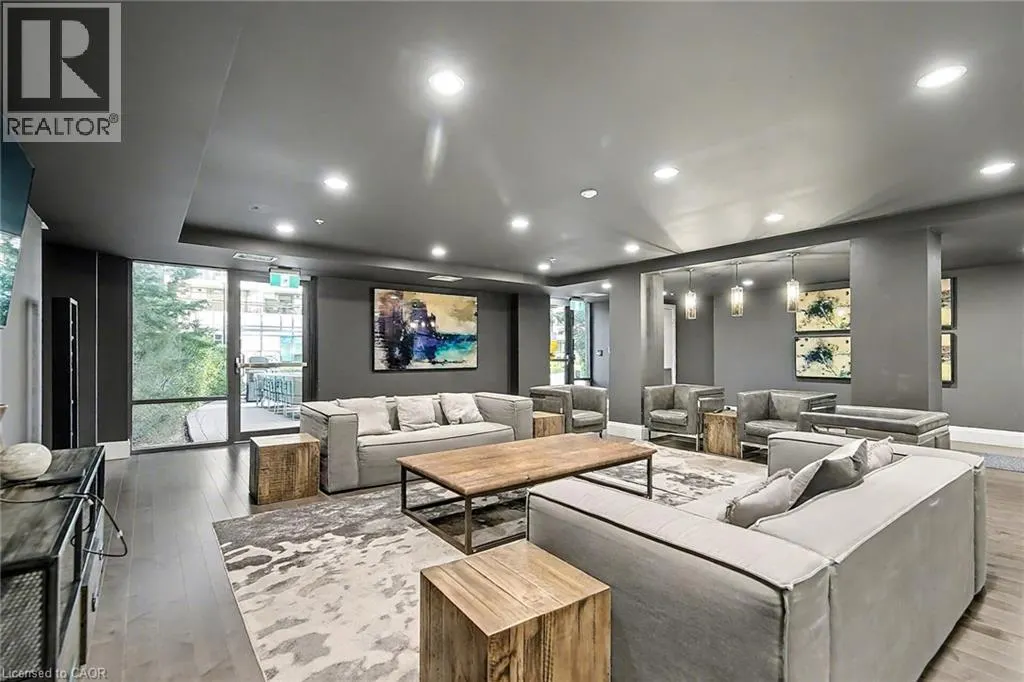 63 ARTHUR Street S Unit# 205, #205