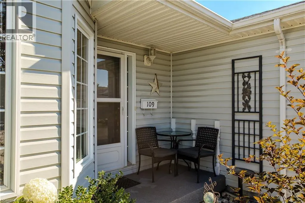 109 EMERALD Court