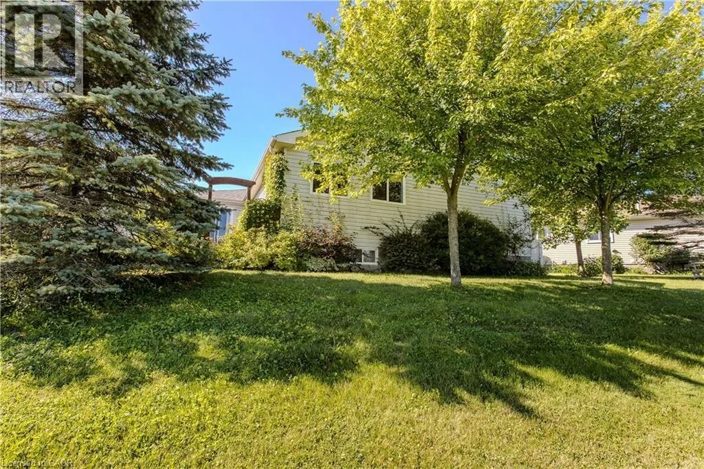 109 EMERALD Court