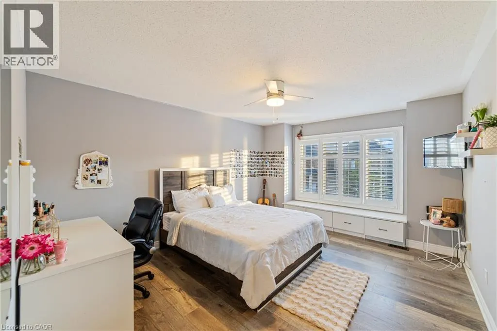 24 MACBEAN Crescent