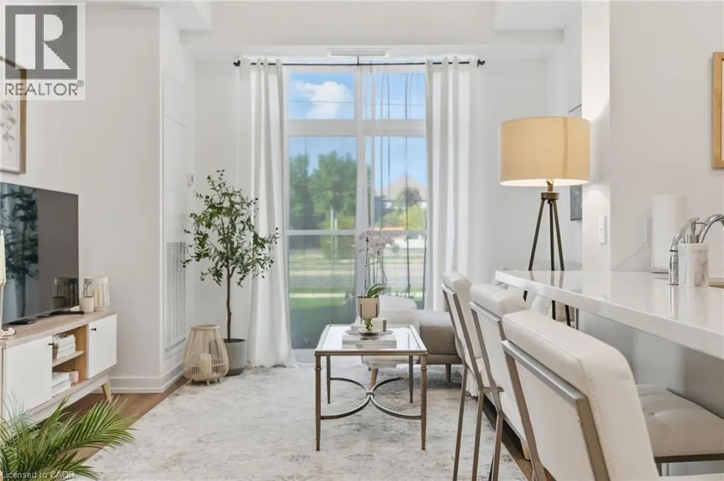 450 DUNDAS Street E Unit# 102, #102
