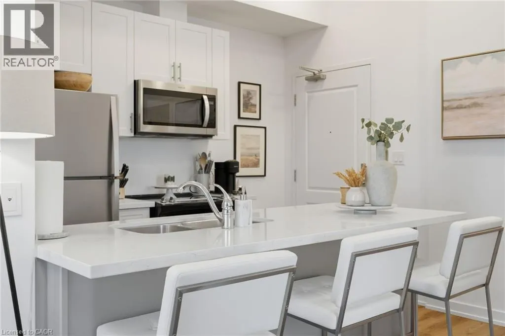 450 DUNDAS Street E Unit# 102, #102