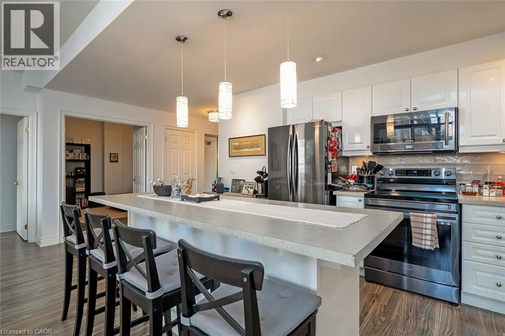 399 ELIZABETH Street Unit# 210, #210