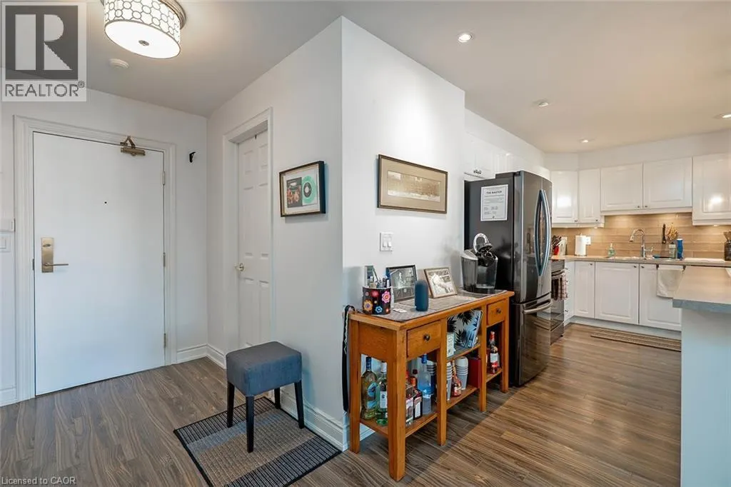 399 ELIZABETH Street Unit# 210, #210
