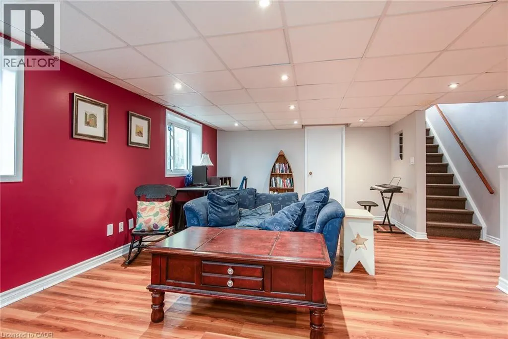19 KEEWATIN Avenue