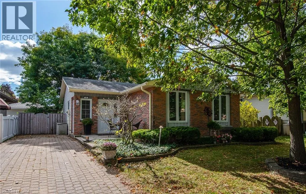 19 KEEWATIN Avenue
