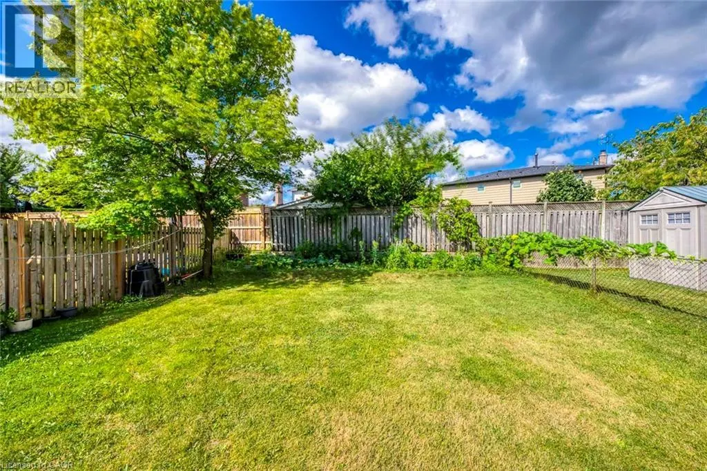 2309 MALCOLM Crescent