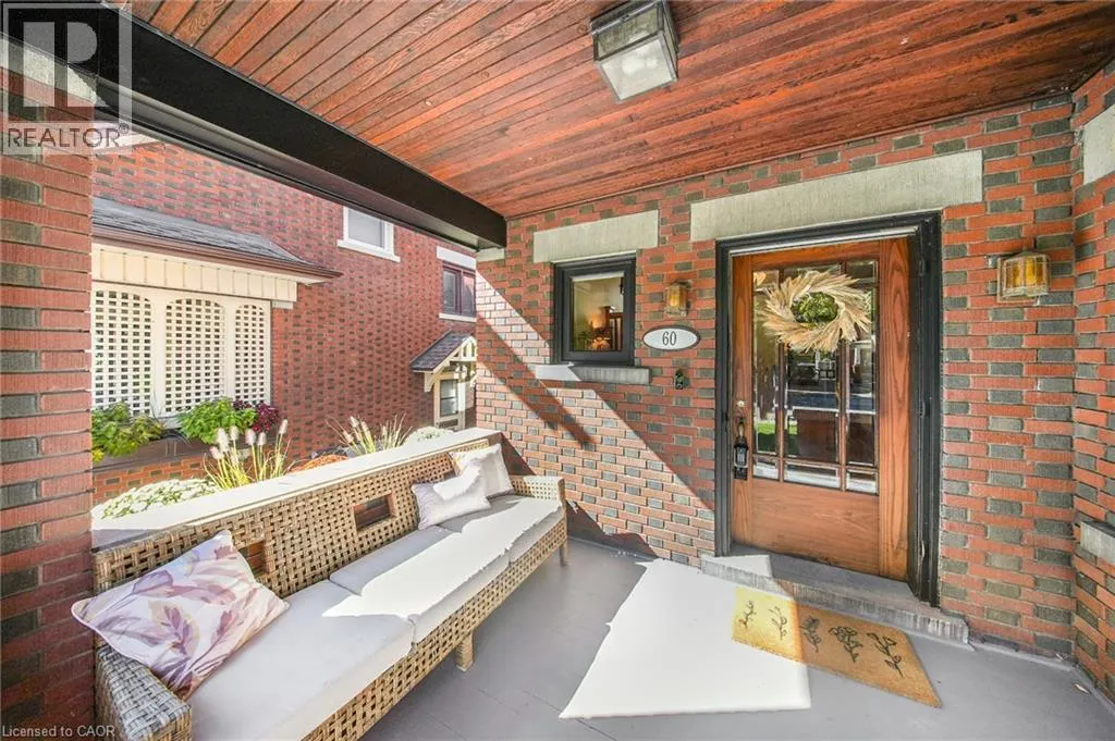 60 HEINS Avenue
