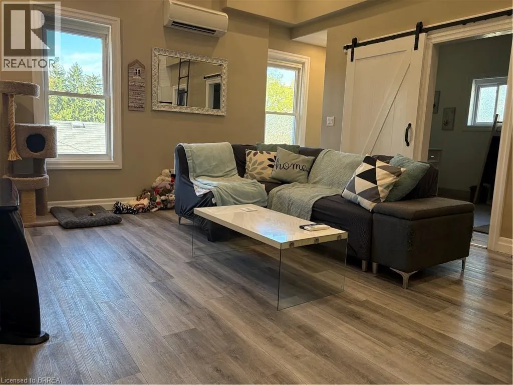 103 GRAND RIVER Avenue Unit# UPPER, #UPPER