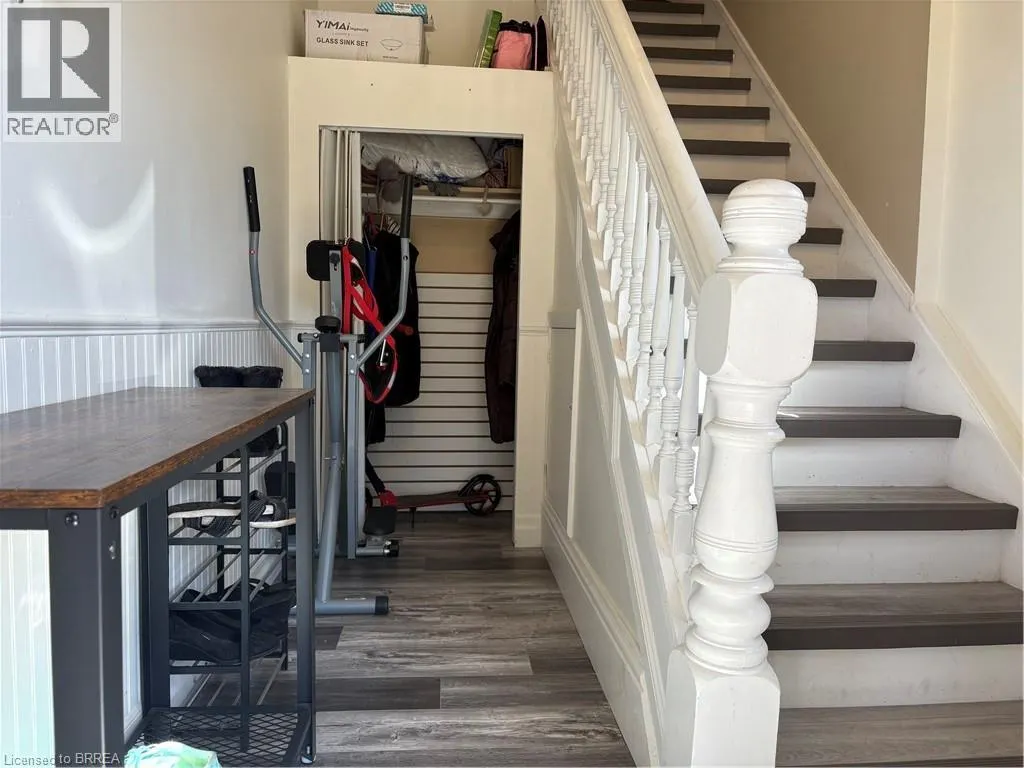 103 GRAND RIVER Avenue Unit# UPPER, #UPPER