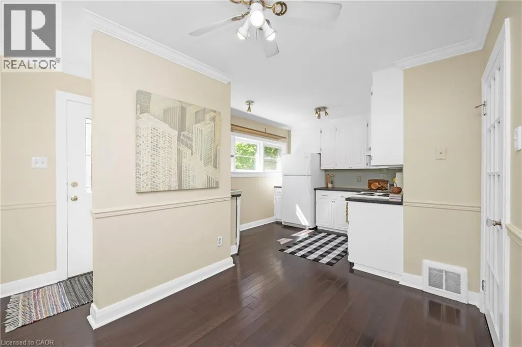 2067 MAPLEWOOD Drive