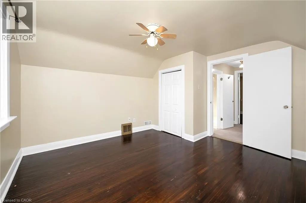 2067 MAPLEWOOD Drive