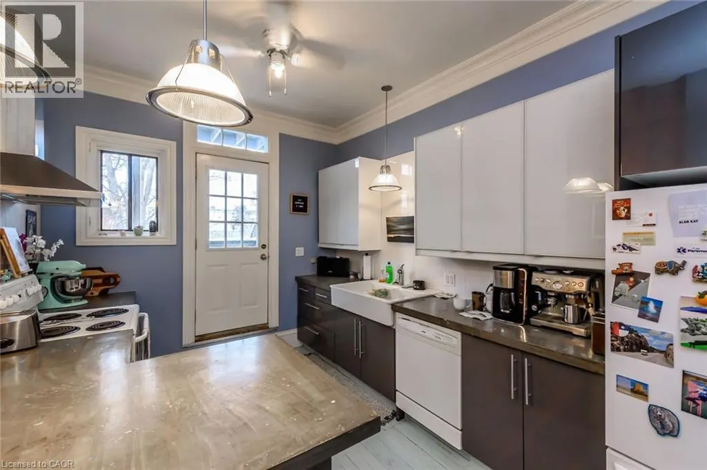 167 JAMES Street N Unit# A, #A