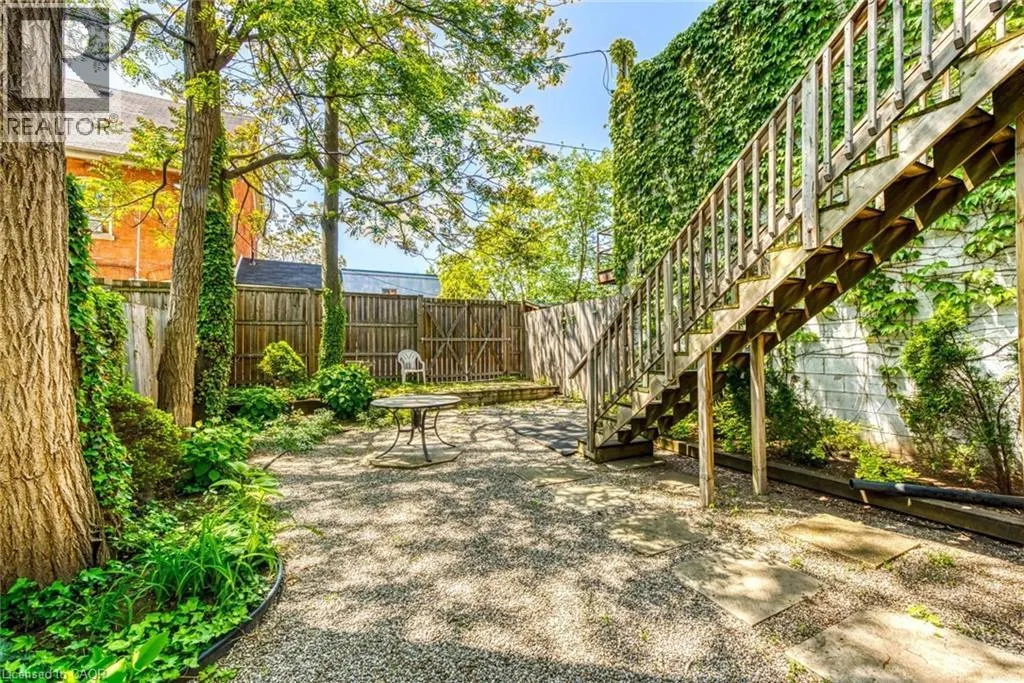167 JAMES Street N Unit# A, #A