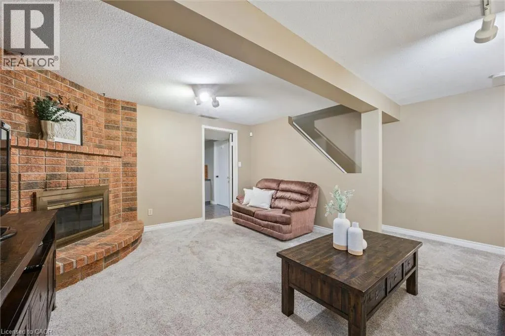 116 ERINBROOK Drive