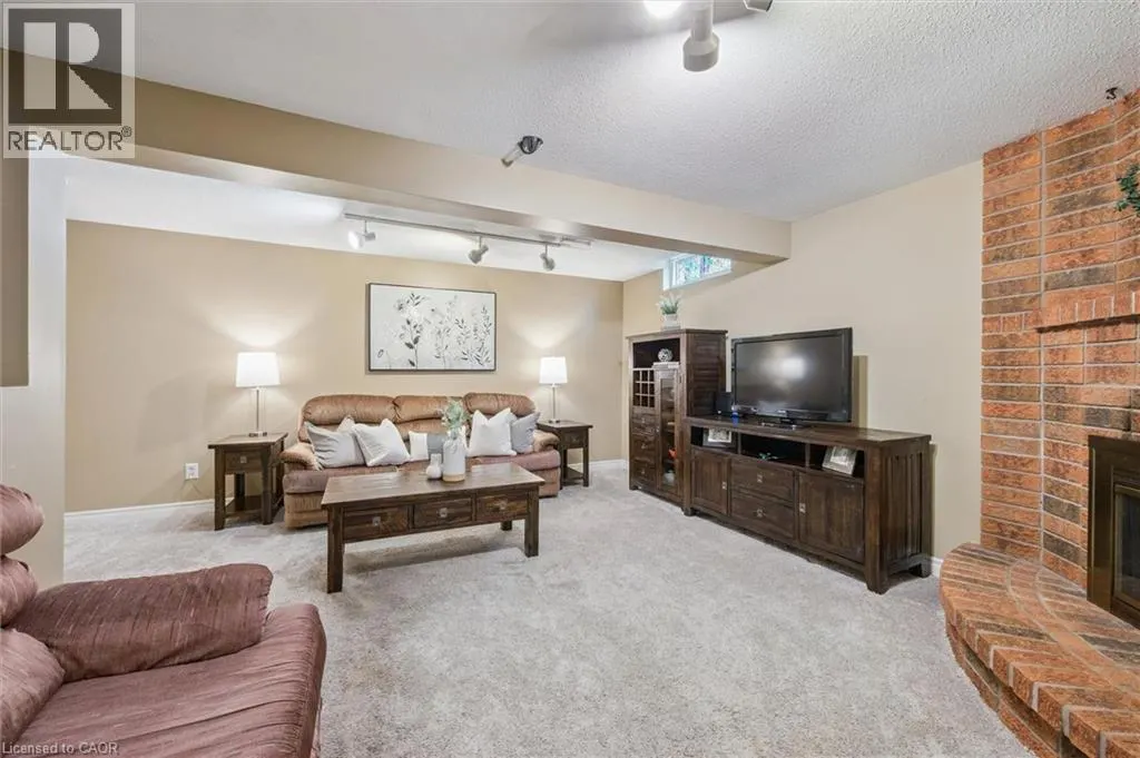 116 ERINBROOK Drive