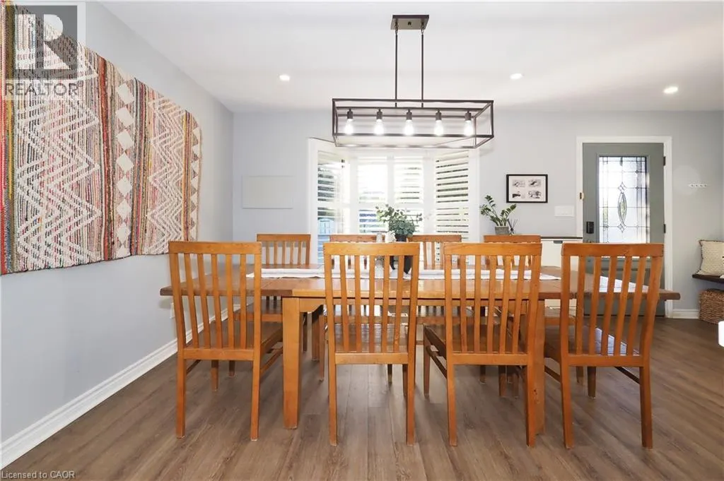 7 CAPRICE Court