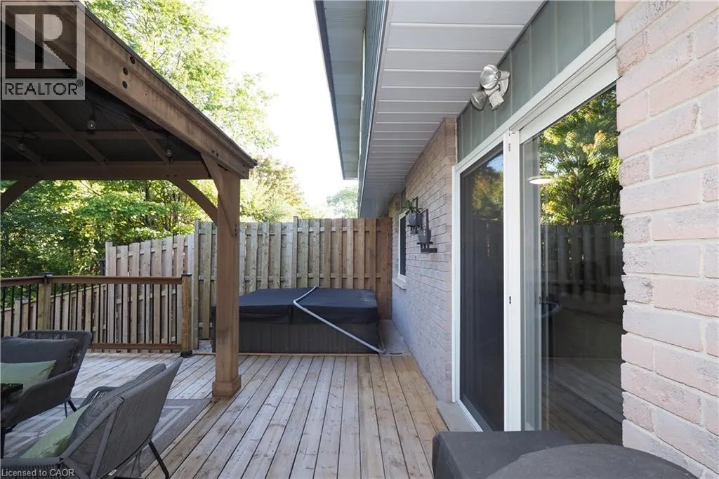 7 CAPRICE Court