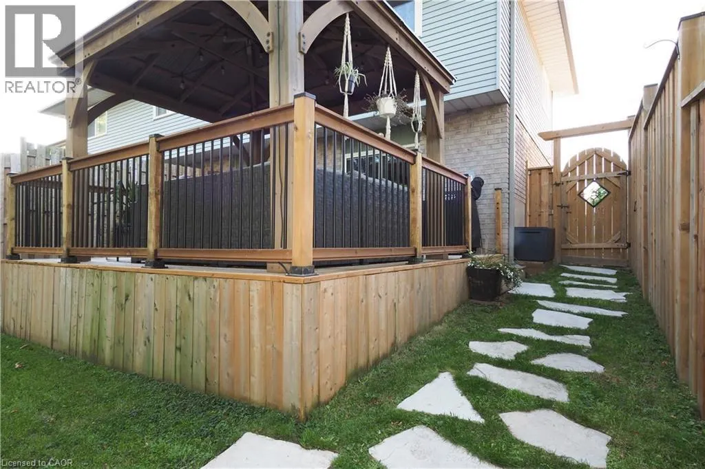 7 CAPRICE Court