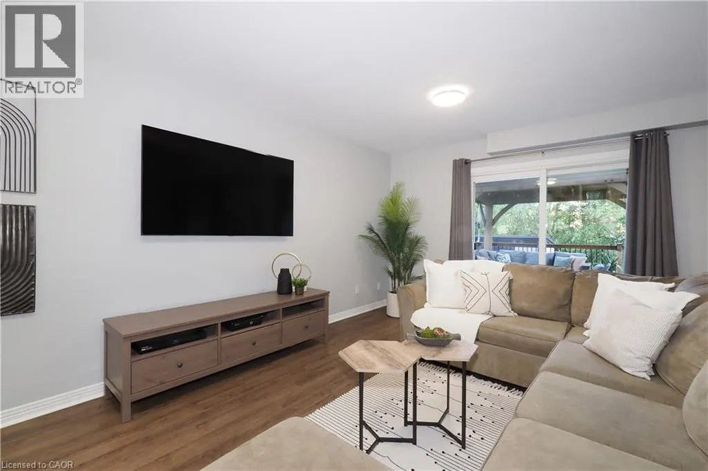 7 CAPRICE Court