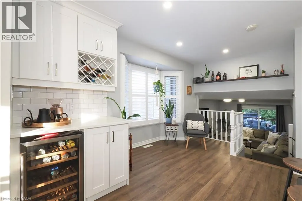 7 CAPRICE Court