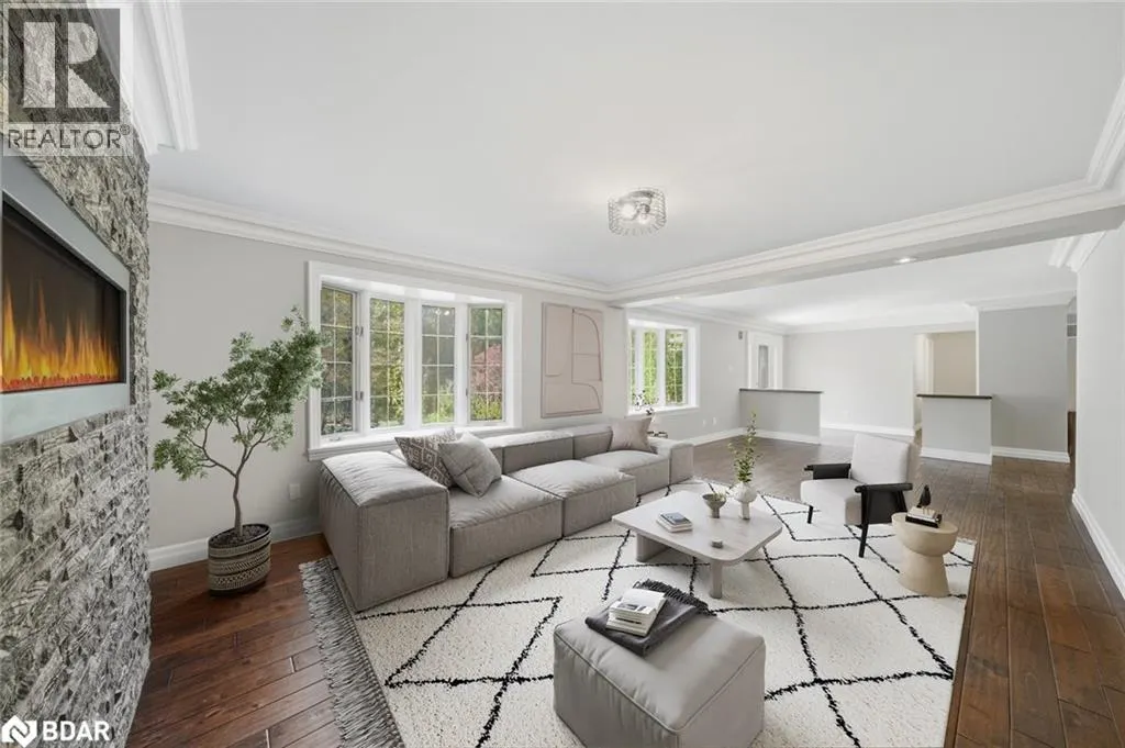 40 ALGONQUIN FOREST Drive