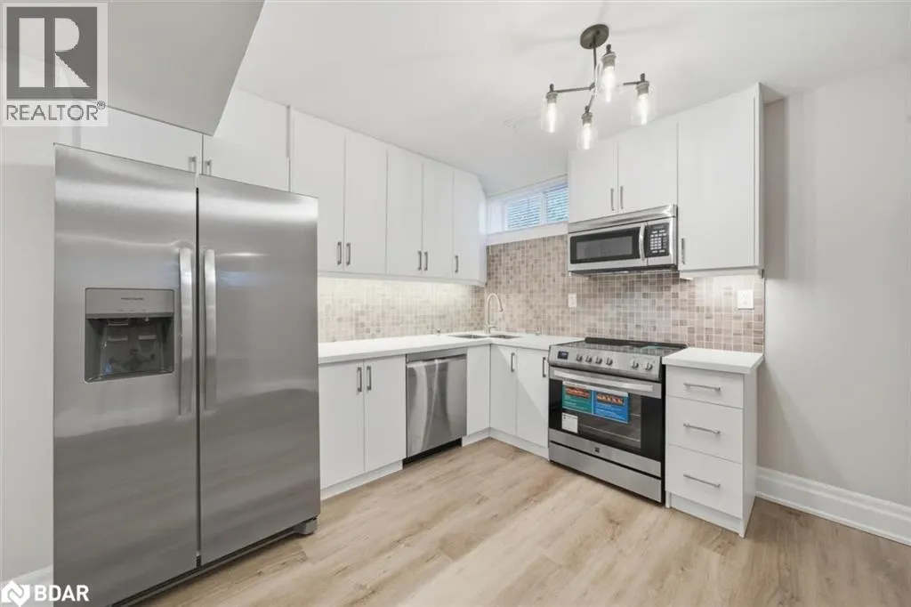 40 ALGONQUIN FOREST Drive