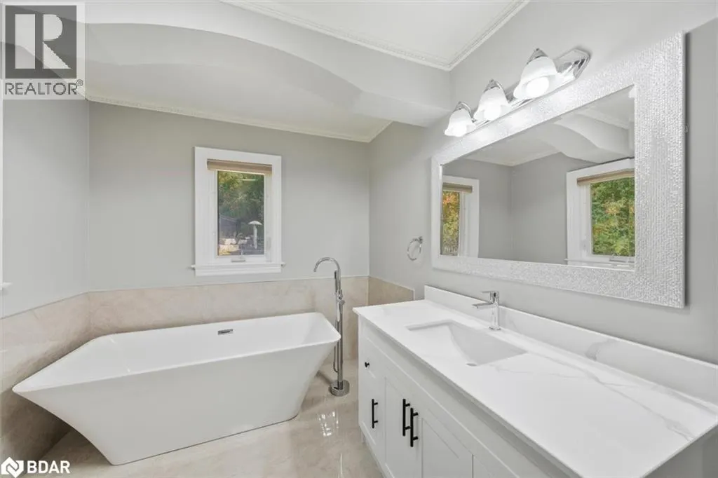 40 ALGONQUIN FOREST Drive