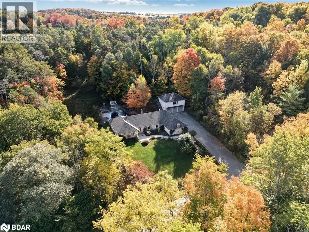 40 ALGONQUIN FOREST Drive