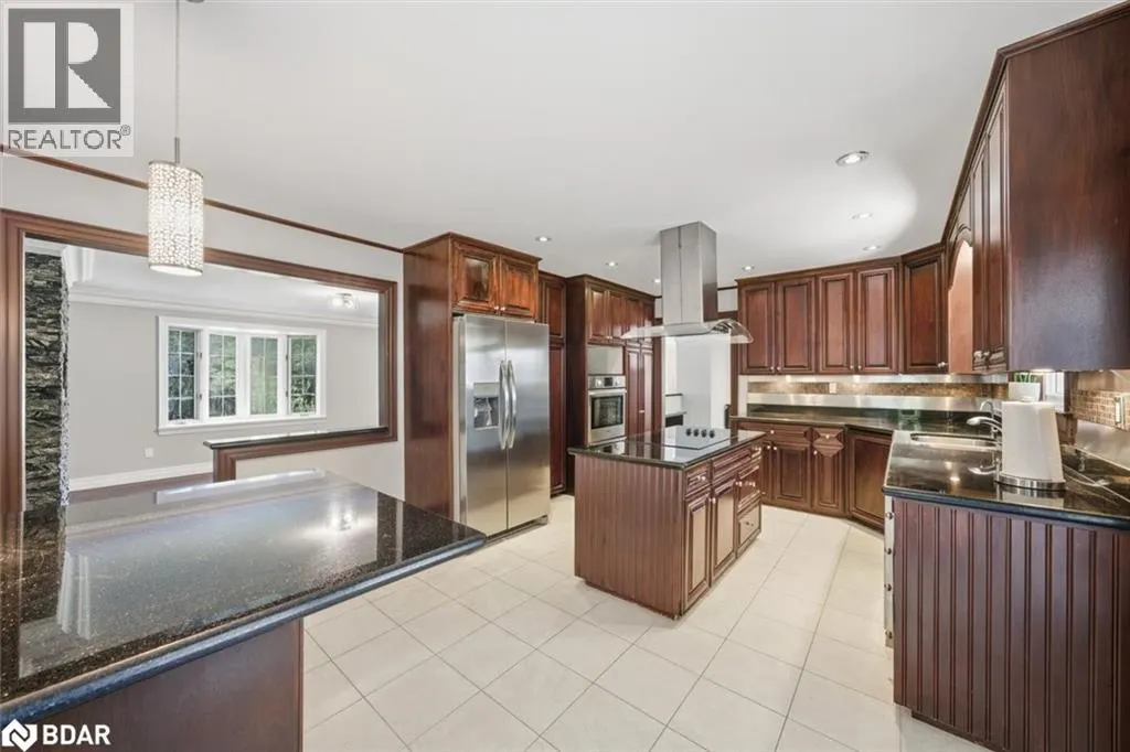 40 ALGONQUIN FOREST Drive