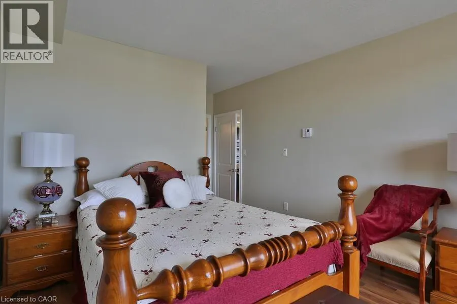539 BELMONT Avenue W Unit# 608, #608