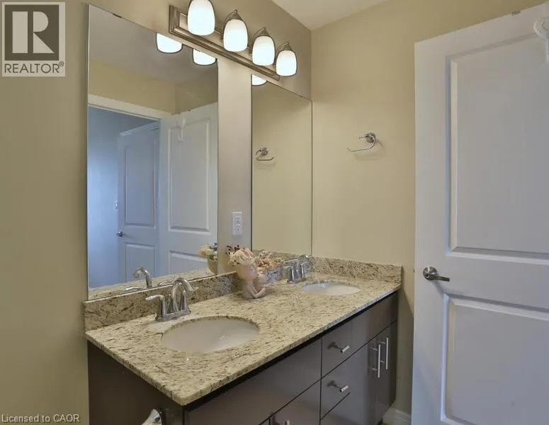 539 BELMONT Avenue W Unit# 608, #608