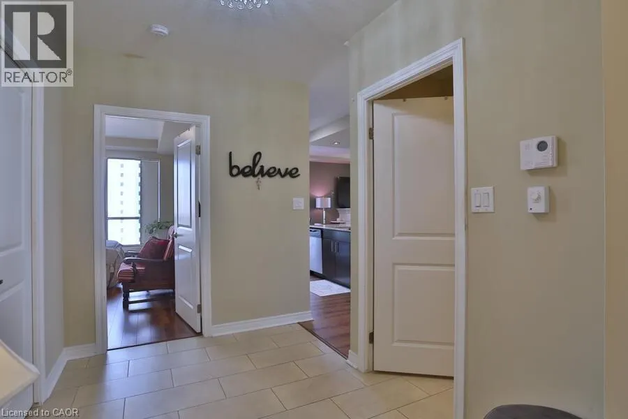539 BELMONT Avenue W Unit# 608, #608