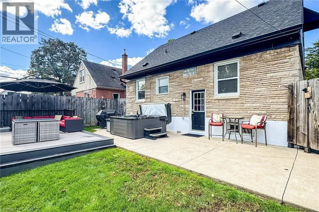 23 SYLVIA Crescent