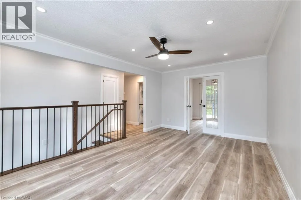 170 WHEATFIELD Crescent Unit# UPPER, #UPPER