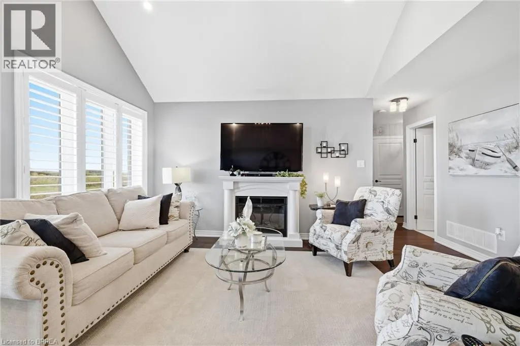 261 SCHOONER Drive