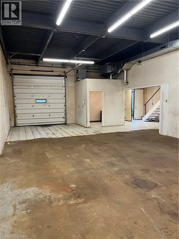 15 NIAGARA Street Unit# B, #B