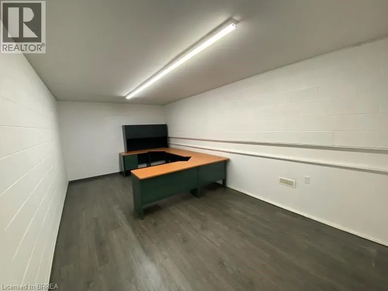 15 NIAGARA Street Unit# B, #B