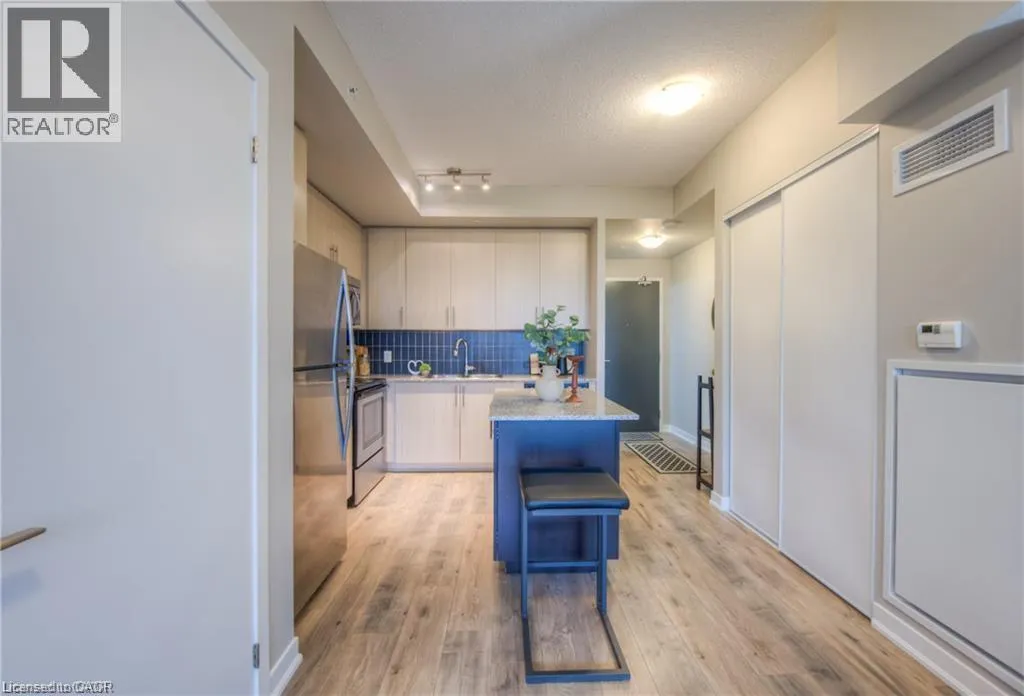 85 DUKE Street W Unit# 703, #703
