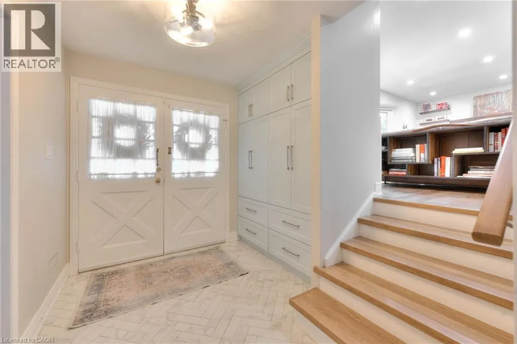 120 MAYFIELD Avenue