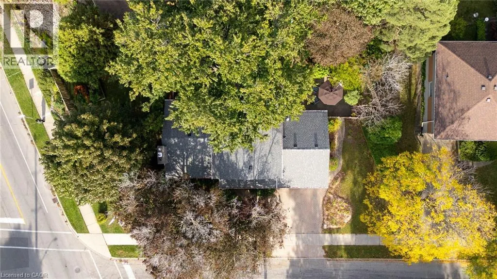 120 MAYFIELD Avenue