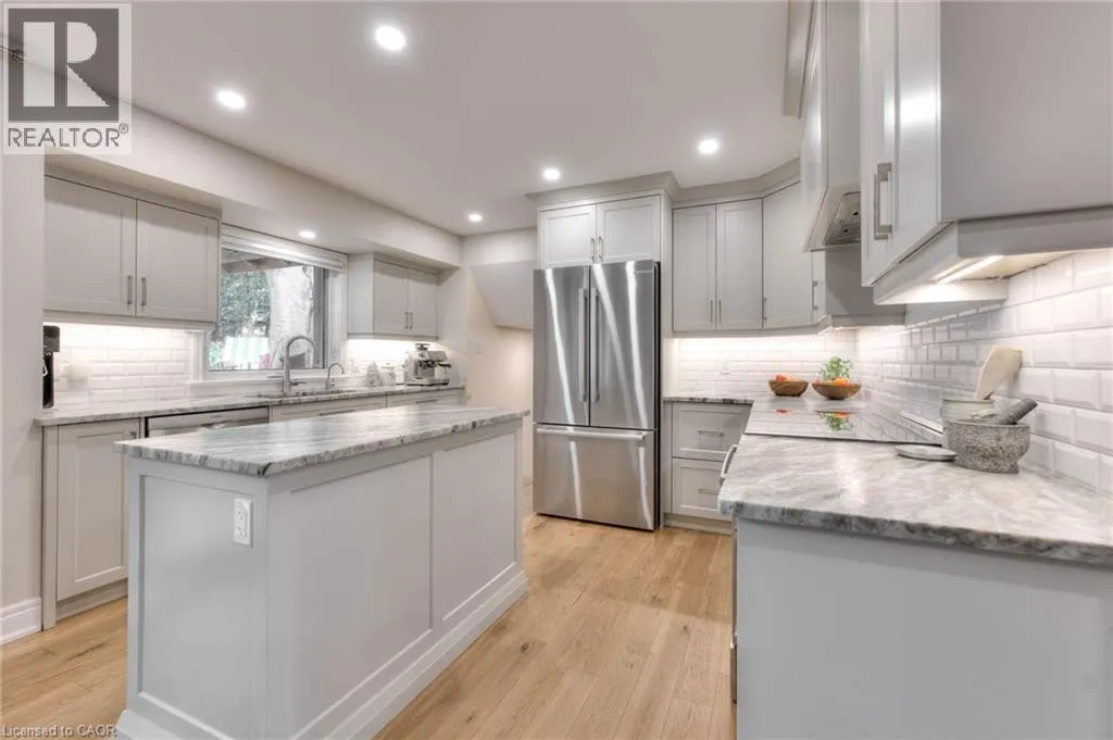 120 MAYFIELD Avenue