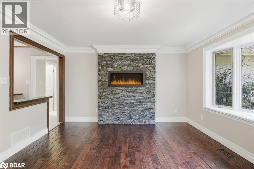 40 ALGONQUIN FOREST Drive