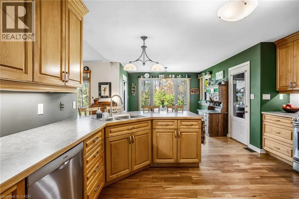 103 POWERLINE Road