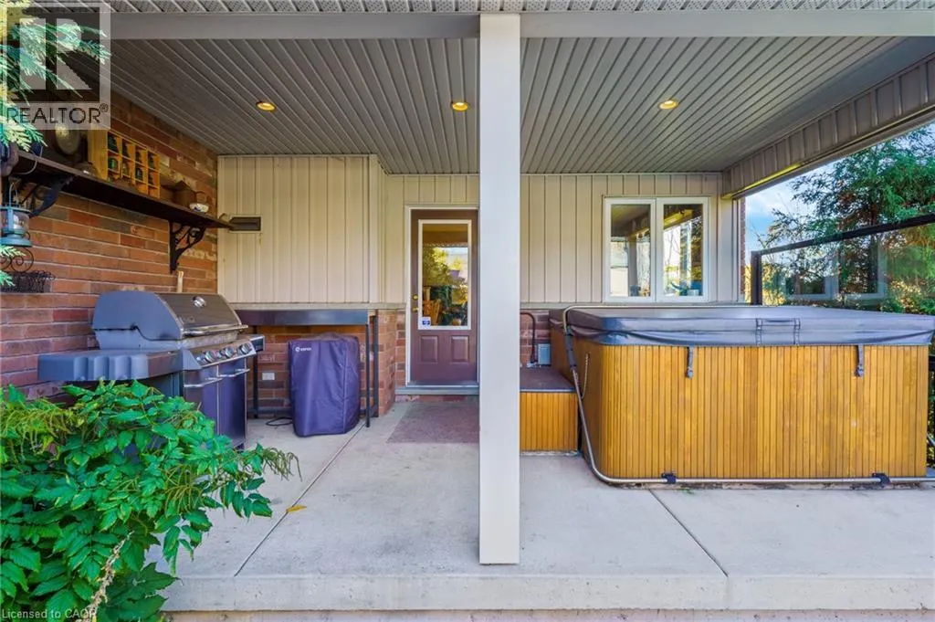 103 POWERLINE Road