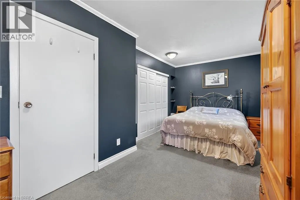 169 GOVERNORS Road E