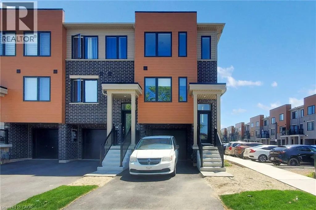 2 REID AVENUE NORTH Avenue