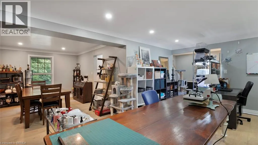 279 COCKSHUTT Road