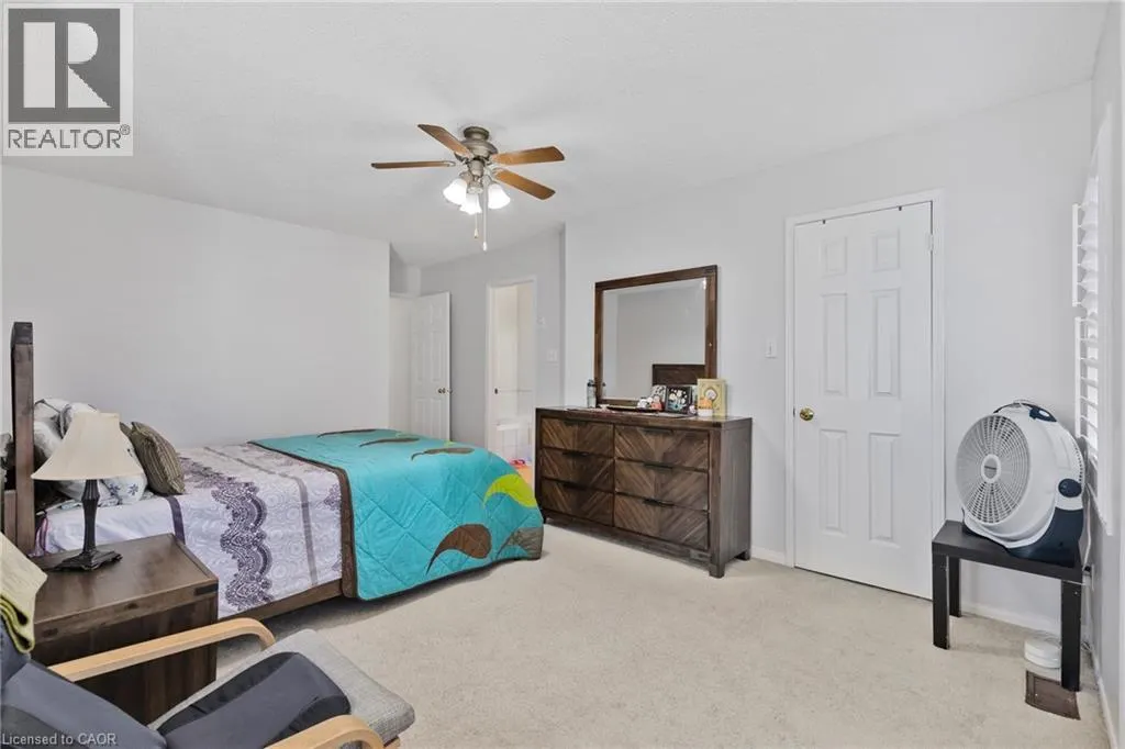 1060 FOXGLOVE Place