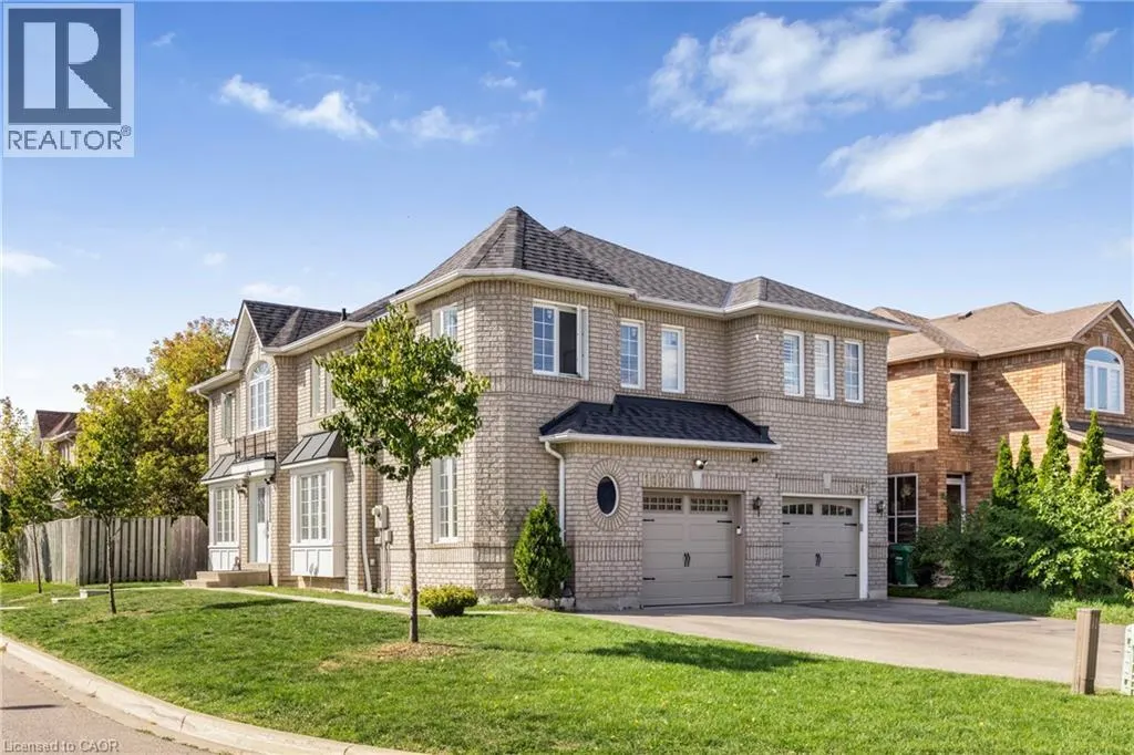 1060 FOXGLOVE Place